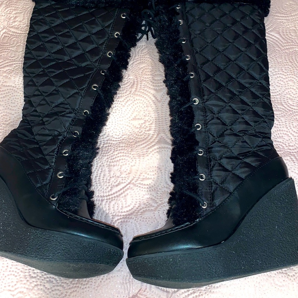 NWOT Tall black boots tie and zipper